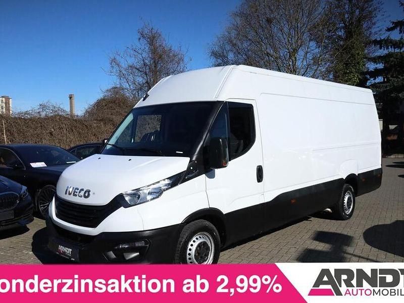 Gebraucht Iveco Daily 155 PS (114 kW) 2023 Weiß ic 194 Limousine