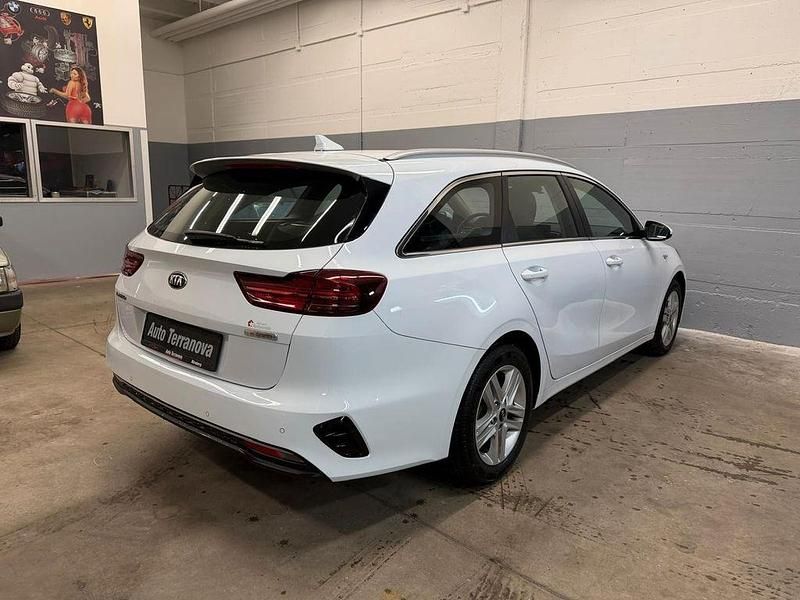 Gebraucht Kia Ceed Sportswagon Vision 136 PS (100 kW) 2021 Weiß Kombi