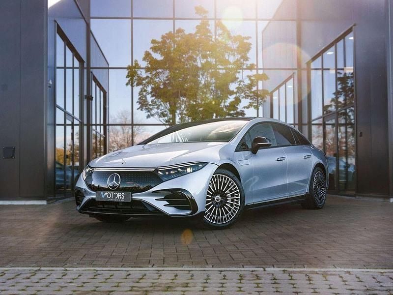 Silber Gebraucht 2023 Mercedes EQS450+ AMG line Limousine | 61.995 € (Fairer Preis) - Bild 1/4