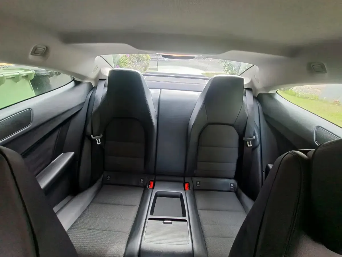 Używany Mercedes C220 170 KM (125 kW) 2012 Czarny Coupe