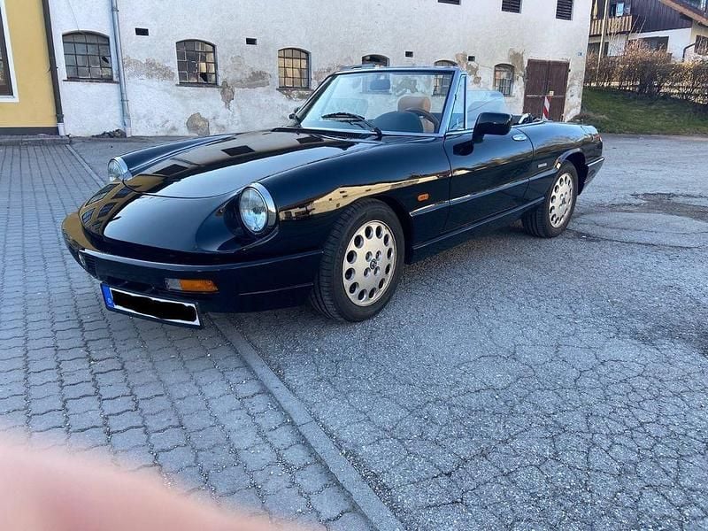 Gebraucht Alfa Romeo Spider 120 PS (88 kW) 1990 Schwarz Cabrio