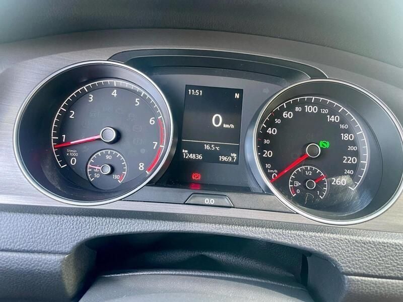 Rot Gebraucht 2013 VW Golf VII Limousine | 13.000 € - Bild 1/4