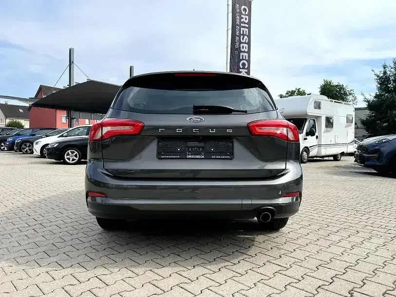 Gebraucht Ford Focus Cool & Connect 120 PS (88 kW) 2021 Magnetic grau metallic Kombi