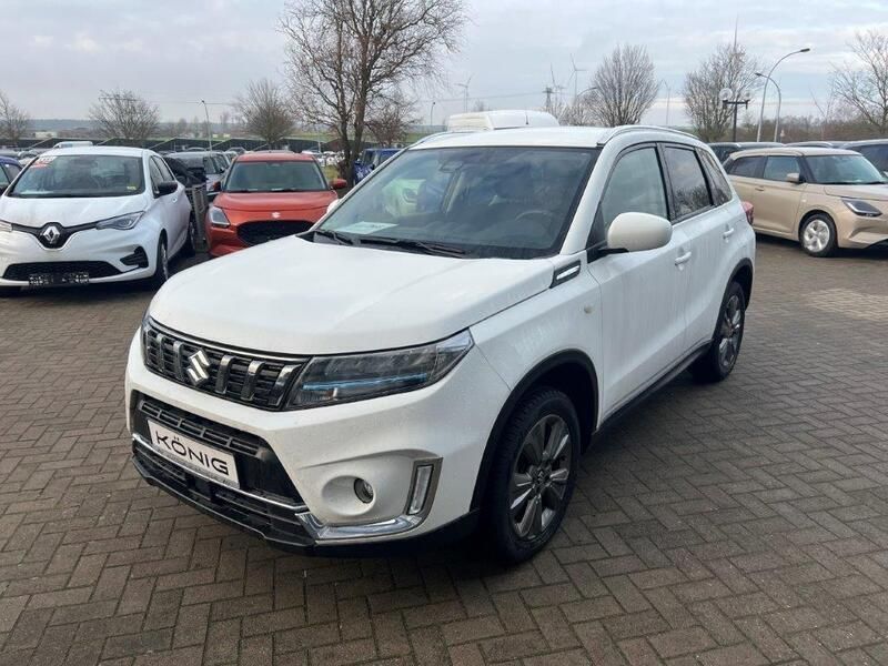 Weiß Gebraucht 2023 Suzuki Vitara Comfort SUV | 17.880 € (Superpreis) - Bild 1/4