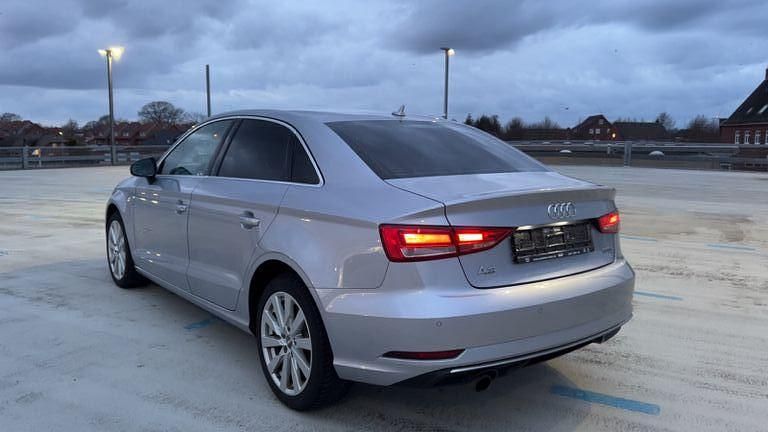 Gebraucht Audi A3 Design 116 PS (85 kW) 2017 Silber Limousine