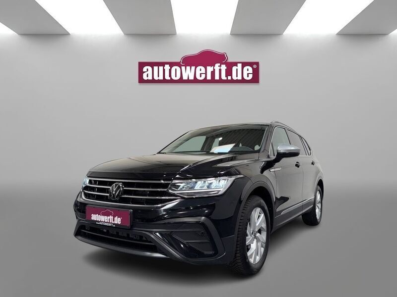 Schwarz Gebraucht 2024 VW Tiguan Allspace Life SUV | 33.990 € (Superpreis) - Bild 1/4