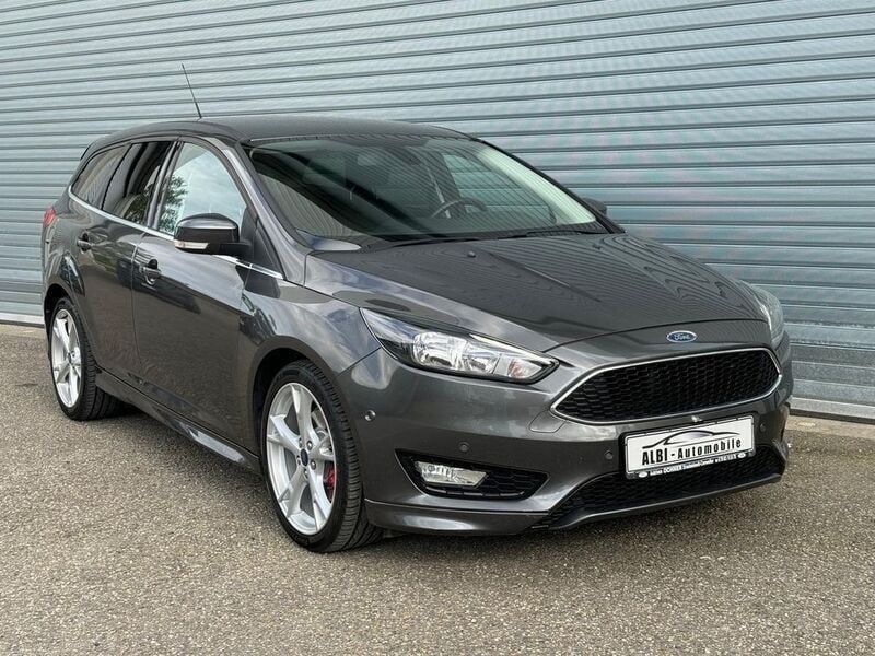 Gebraucht Ford Focus Titanium 150 PS (110 kW) 2015 Grau Kombi