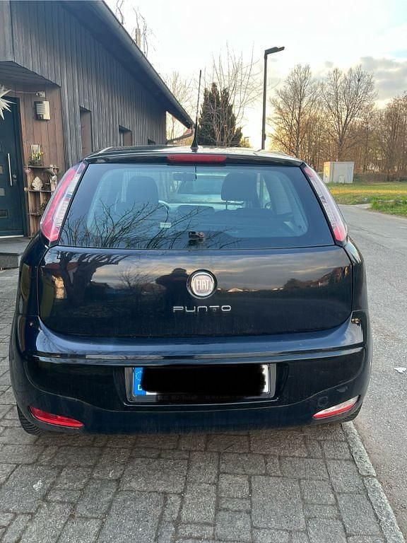 Gebraucht Fiat Punto 77 PS (56 kW) 2011 Blau Kleinwagen