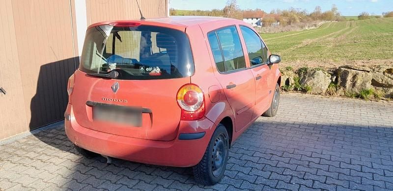 Gebraucht Renault Modus 75 PS (55 kW) 2004 Rot Van / Kleinbus