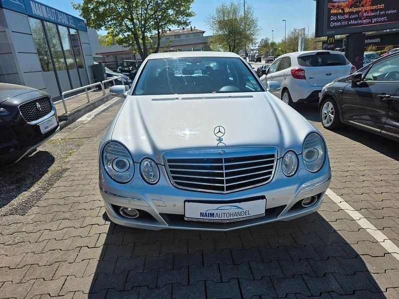 Second-hand Mercedes E200 184 CP (135 kW) 2008 Argintiu Berlinǎ