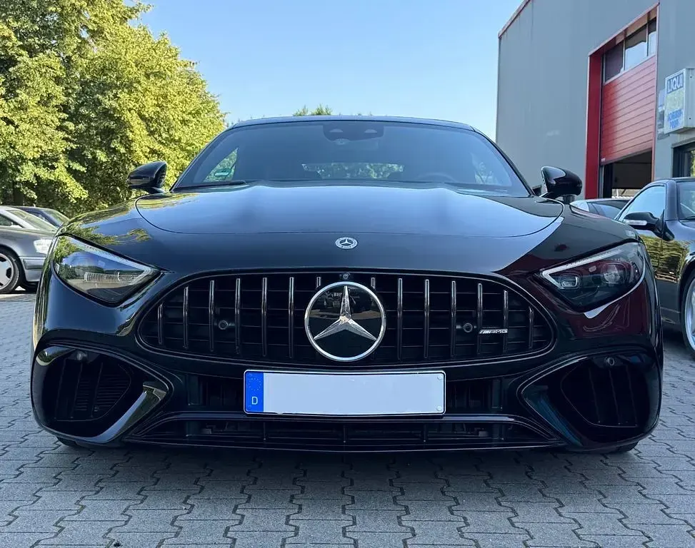 Gebraucht Mercedes SL63 AMG AMG 585 PS (430 kW) 2023 Schwarz Cabrio