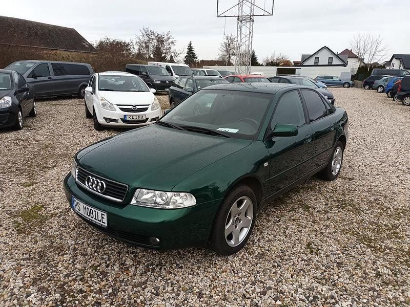 Grün Gebraucht 2000 Audi A4 Limousine | 1.800 € (Fairer Preis) - Bild 1/4