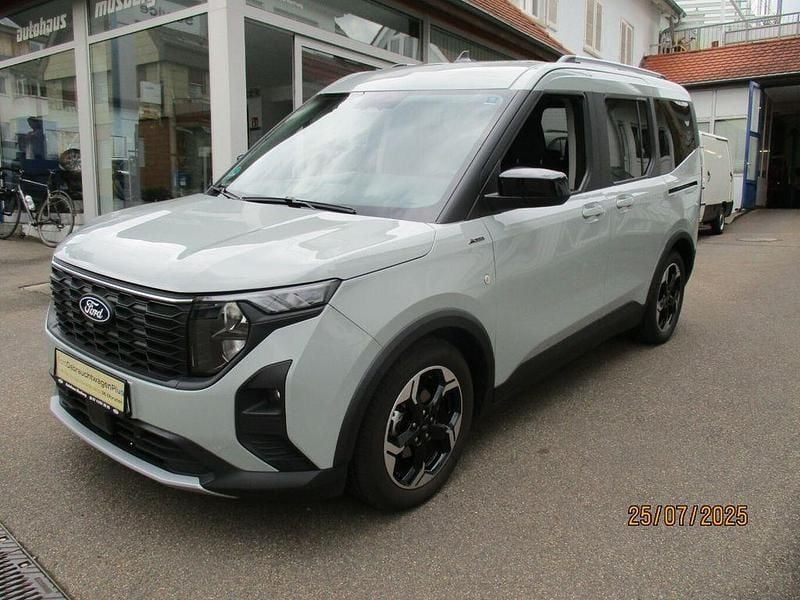 Grün Gebraucht 2024 Ford Tourneo Courier Active Van / Kleinbus | 26.500 € (Guter Preis) - Bild 1/4