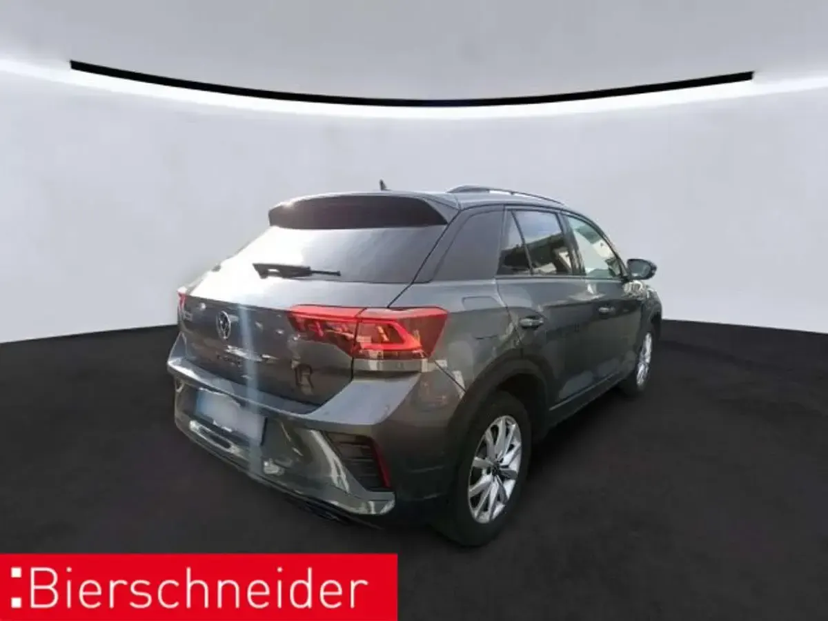 Second-hand VW T-Roc R-line 150 CP (110 kW) 2025 Gri SUV