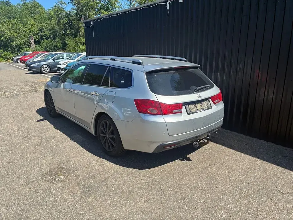 Gebraucht Honda Accord Lifestyle 150 PS (110 kW) 2012 Silber Kombi