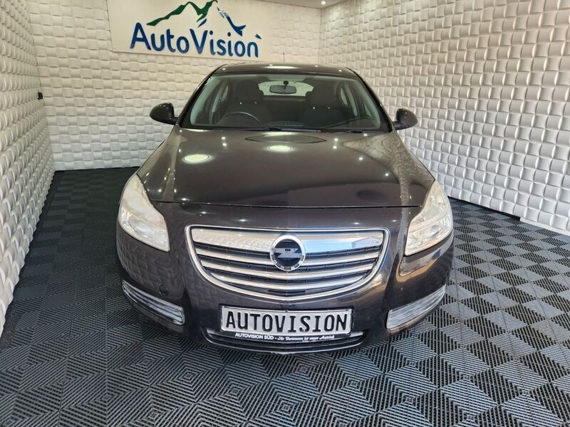 Gebraucht Opel Insignia Selection 160 PS (117 kW) 2011 Schwarz Limousine
