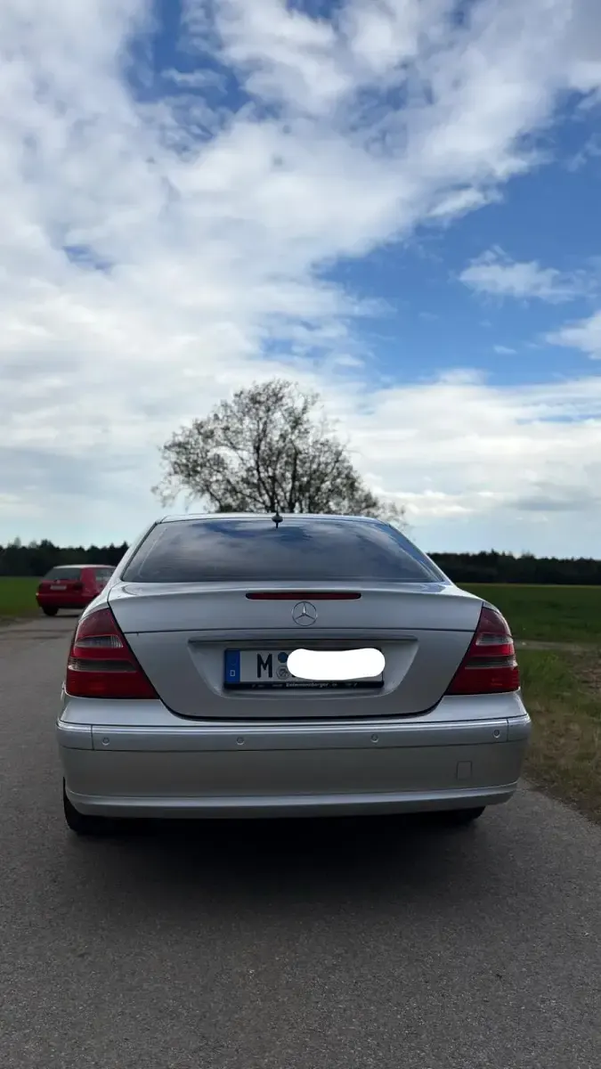 Brugt Mercedes E280 190 HK (139 kW) 2004 Sølv Sedan