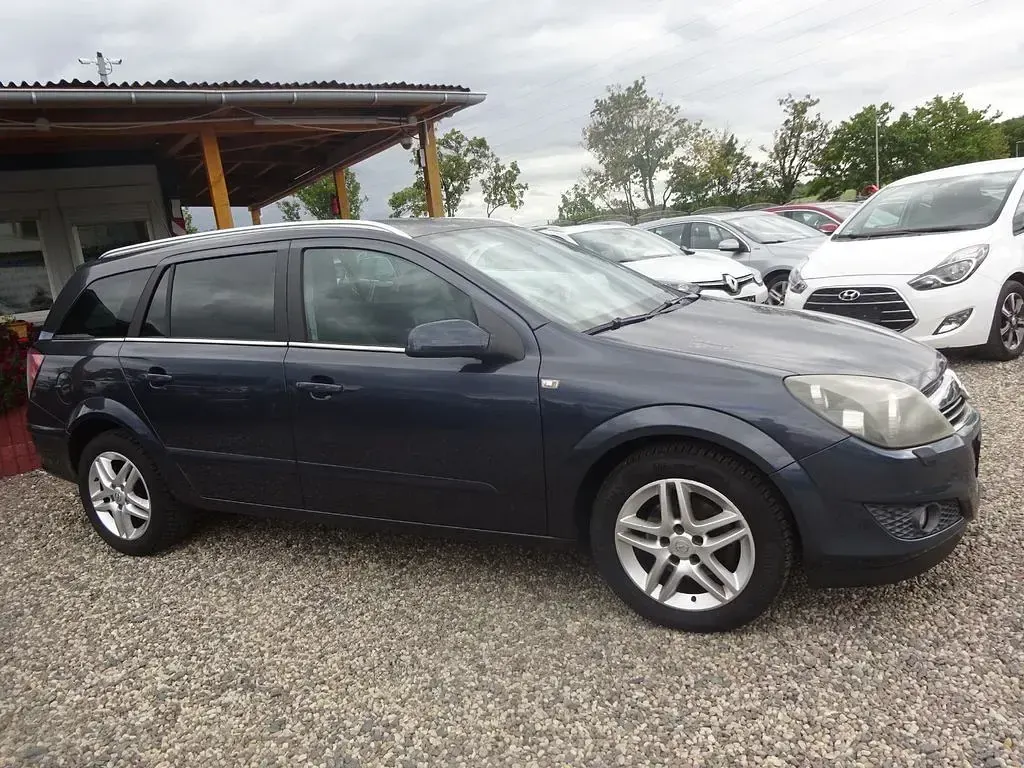 Gebraucht Opel Astra Cosmo 140 PS (102 kW) 2007 Blau Limousine