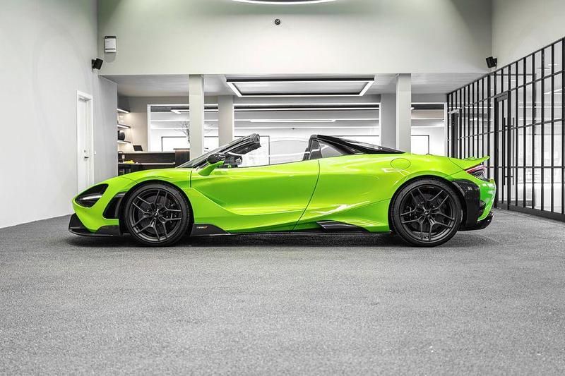 Gebraucht McLaren 765LT 765 PS (562 kW) 2022 Grau Cabrio