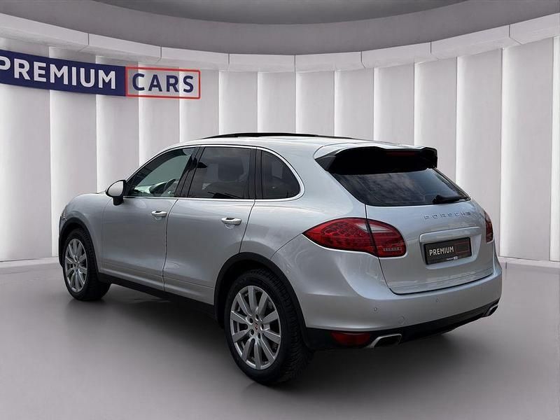 Gebraucht Porsche Cayenne 239 PS (175 kW) 2011 Silber SUV