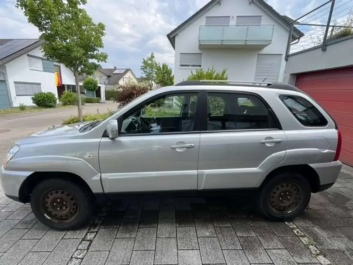 Gebraucht Kia Sportage EX 141 PS (103 kW) 2008 Silber SUV