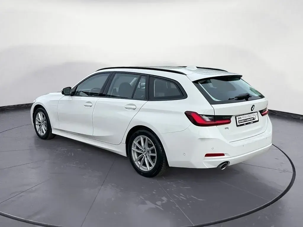 Gebraucht BMW 318 Shadowline 156 PS (114 kW) 2025 Weiß Kombi