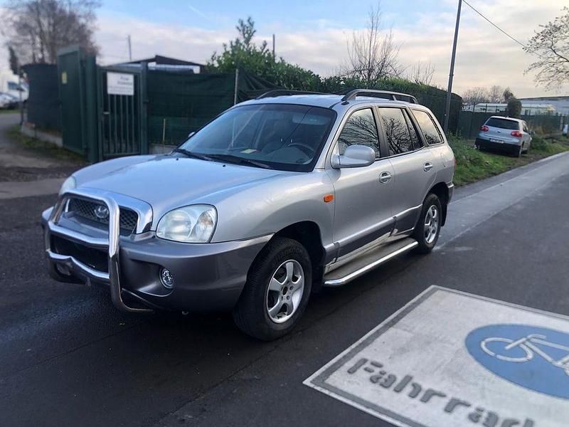 Silber Gebraucht 2004 Hyundai Santa Fe GLS SUV | 2.700 € (Fairer Preis) - Bild 1/4