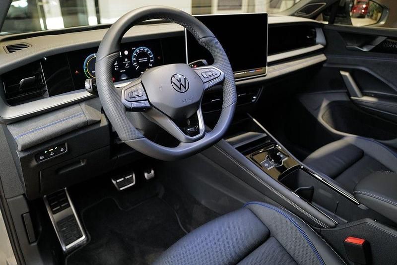 Neu VW Tayron R-line 272 PS (200 kW) 2025 Silber SUV