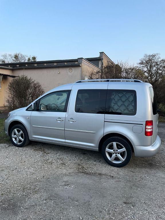 Gebraucht VW Caddy Edition 105 PS (77 kW) 2015 Silber Van / Kleinbus