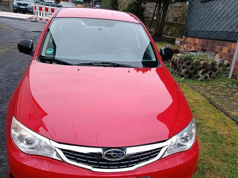 Rot Gebraucht 2009 Subaru Impreza Limousine | 3.400 € (Fairer Preis) - Bild 1/4
