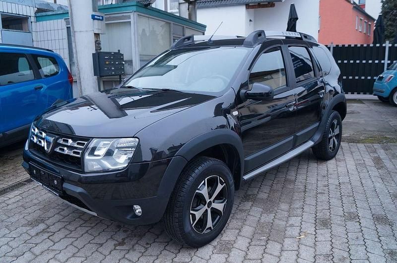 Gebraucht Dacia Duster 114 PS (83 kW) 2017 Schwarz SUV