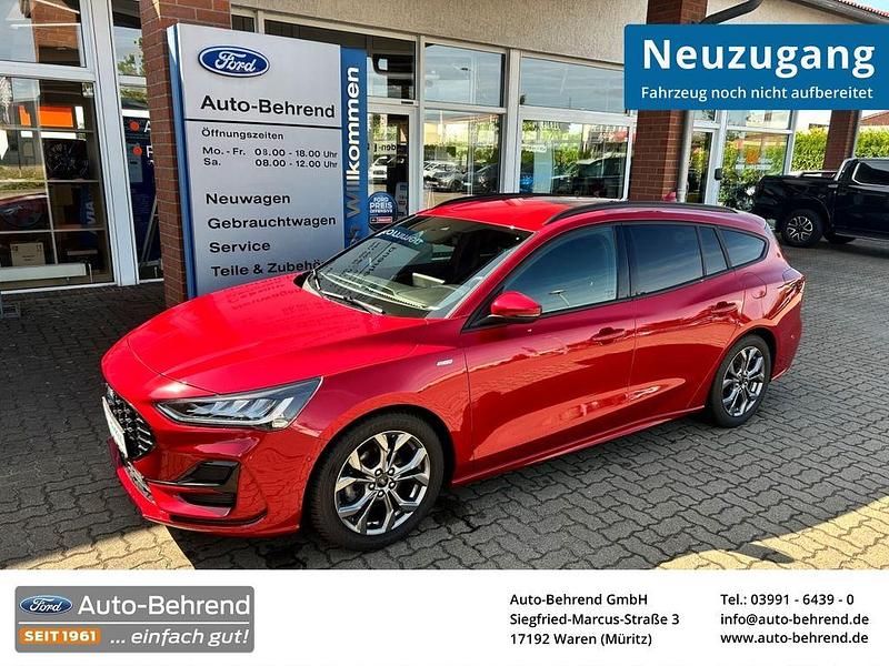 Rot Gebraucht 2024 Ford Focus ST-Line Limousine | 26.890 € (Fairer Preis) - Bild 1/4