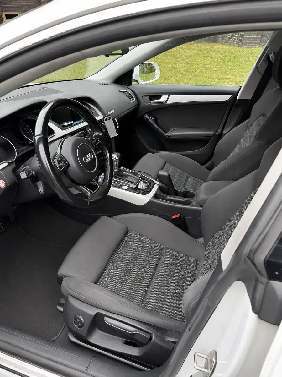 Gebraucht Audi A5 Design 136 PS (100 kW) 2015 Weiß Coupé