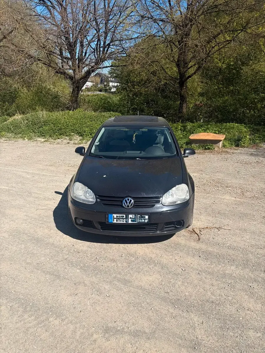 Gebraucht VW Golf V 102 PS (75 kW) 2006 Schwarz Kleinwagen