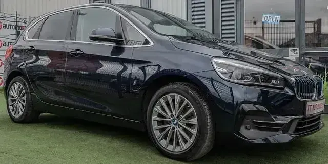Gebraucht BMW 225 Active Tourer Luxury Line 136 PS (100 kW) 2018 Blau Van / Kleinbus