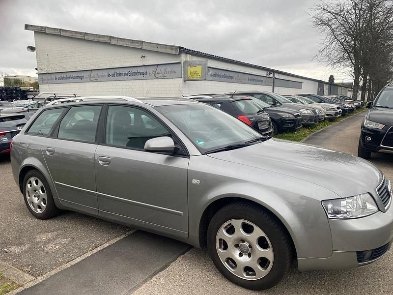 Gebraucht Audi A4 131 PS (96 kW) 2004 Grau Kombi