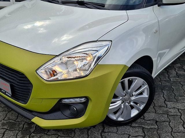 Gebraucht Suzuki Swift Comfort 90 PS (66 kW) 2020 Weiß Kleinwagen