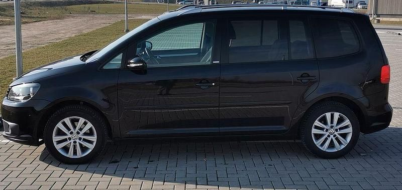 Gebraucht VW Touran 105 PS (77 kW) 2012 Schwarz Van / Kleinbus