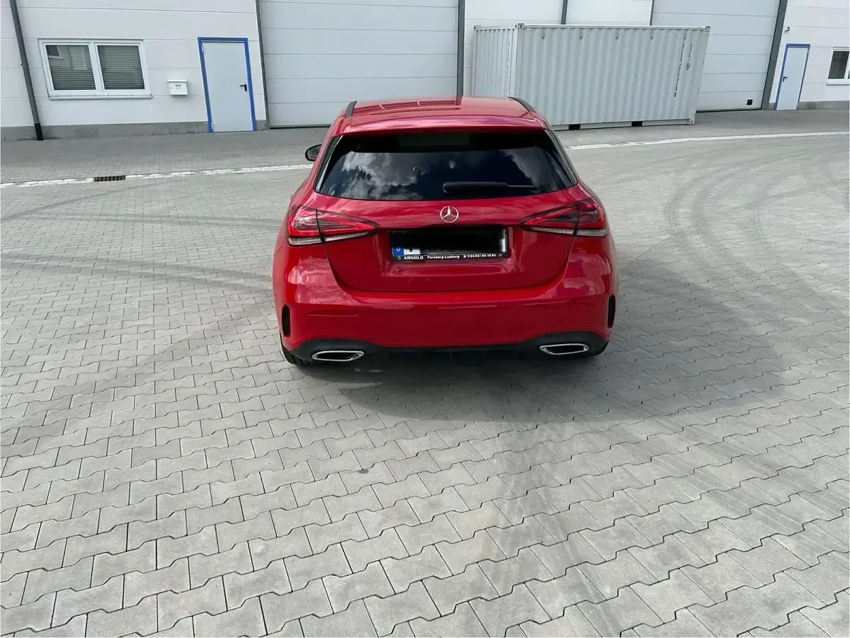Gebraucht Mercedes A180 AMG line 136 PS (100 kW) 2018 Rot Limousine
