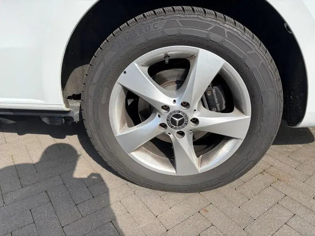 Second-hand Mercedes V300 Marco Polo 237 CP (174 kW) 2022 Alb Monovolum