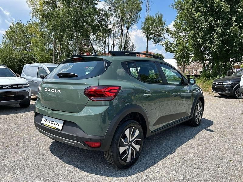 Neu Dacia Sandero Expression 91 PS (66 kW) 2025 Grau Kleinwagen