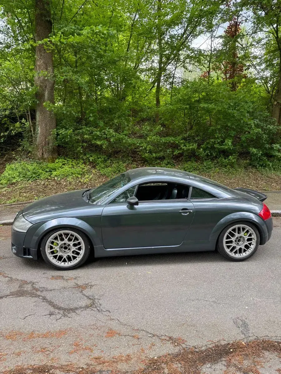 Gebraucht Audi TT S-Line 224 PS (164 kW) 2000 Grau Coupé