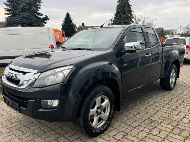 Gebraucht 2015 Isuzu D-Max Abholung | 12.000 € (Etwas zu teuer) - Bild 1/4
