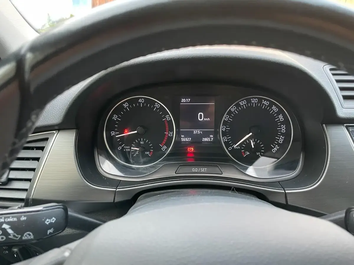 Gebraucht Skoda Fabia Clever 75 PS (55 kW) 2018 Grau Kleinwagen