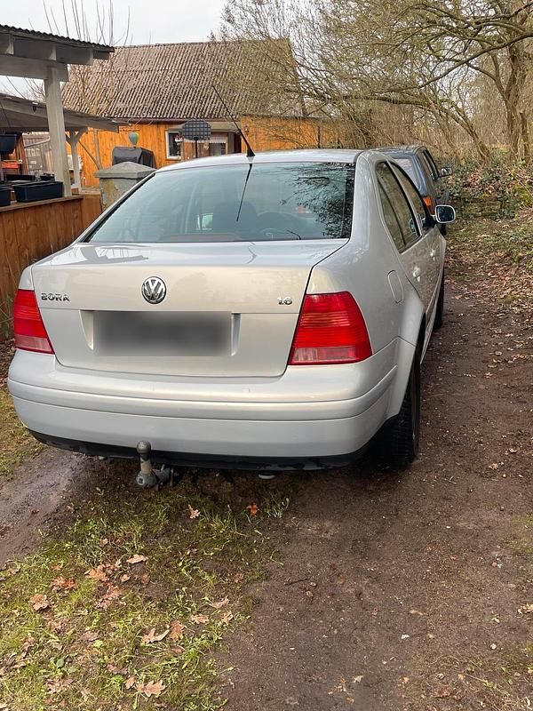 Gebraucht VW Bora 105 PS (77 kW) 1999 Silber Limousine