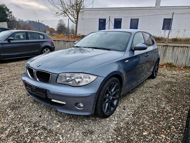 Grau Gebraucht 2006 BMW 118 Kleinwagen | 1.750 € (Superpreis) - Bild 1/4