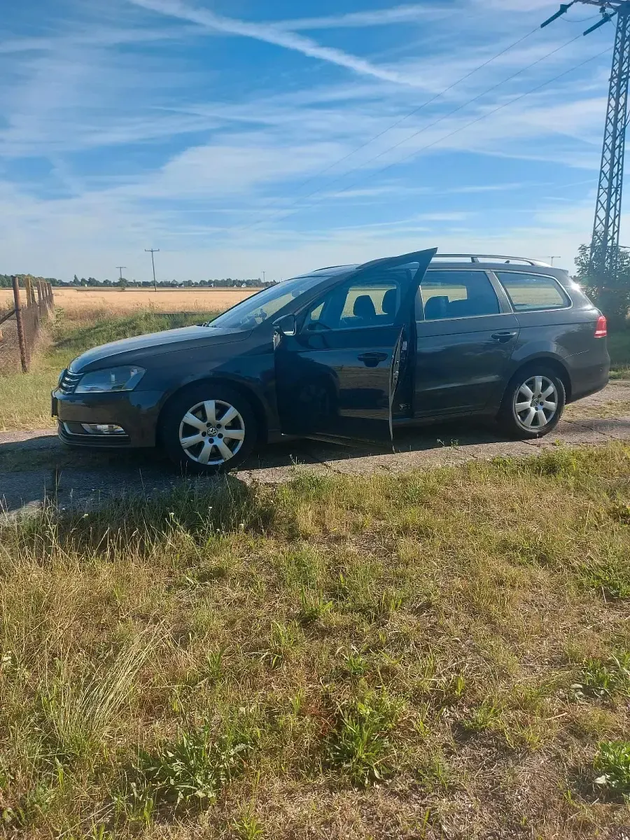 Gebraucht VW Passat 103 PS (75 kW) 2011 Andere farben Kombi