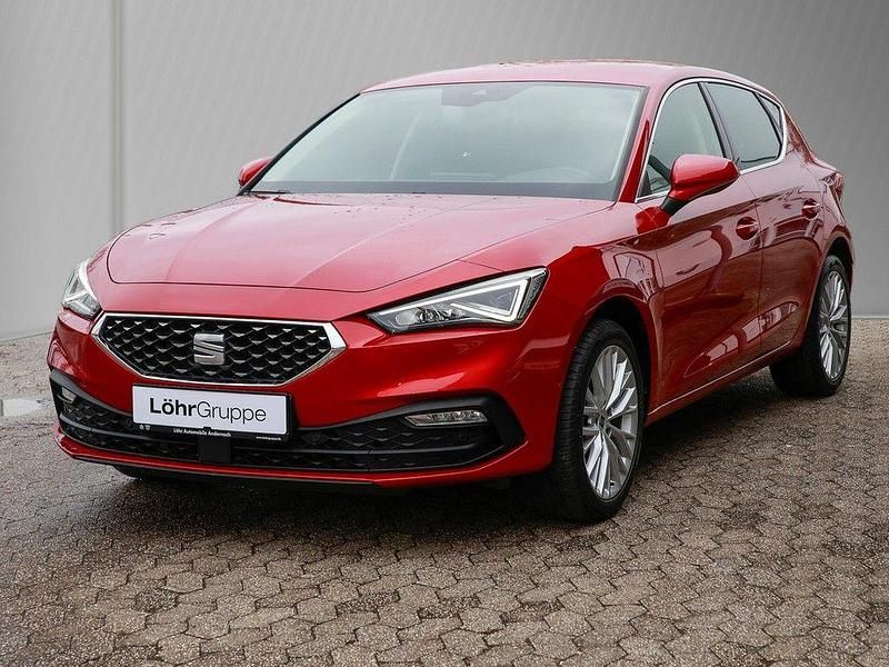 Gebraucht Seat Leon XCELLENCE 150 PS (110 kW) 2023 Rot Limousine