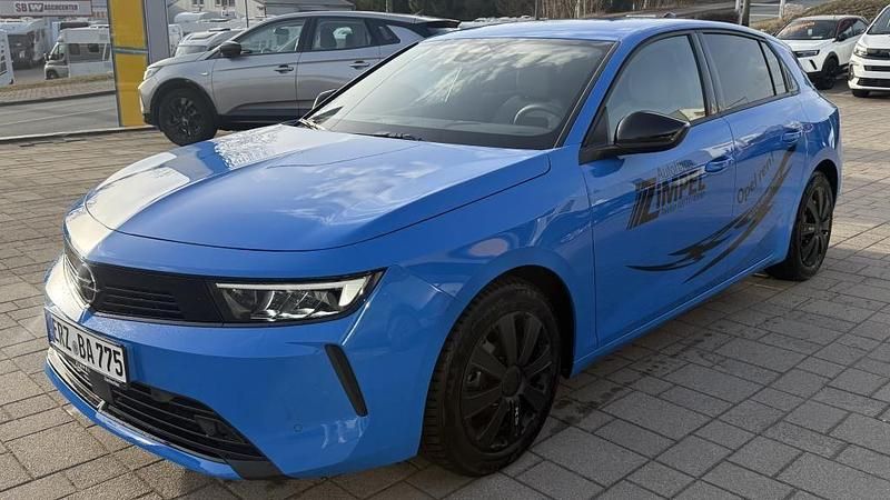 Gebraucht Opel Astra Edition 131 PS (96 kW) 2025 Blau Limousine