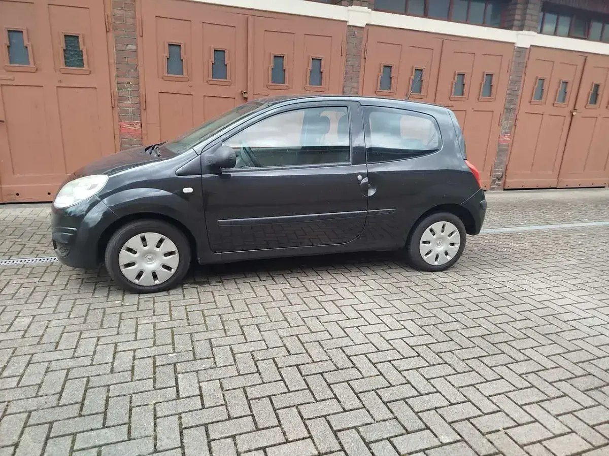 Gebraucht Renault Twingo Authentique 76 PS (55 kW) 2009 Perlmuttschwarz Kleinwagen